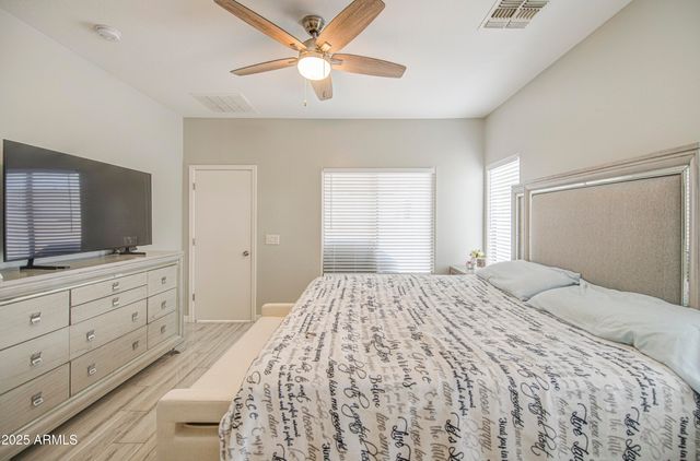 13021 W WINDROSE Drive, El Mirage, AZ 85335