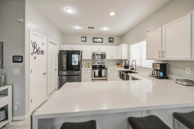 13021 W WINDROSE Drive, El Mirage, AZ 85335