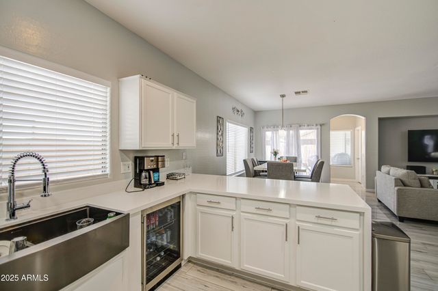 13021 W WINDROSE Drive, El Mirage, AZ 85335