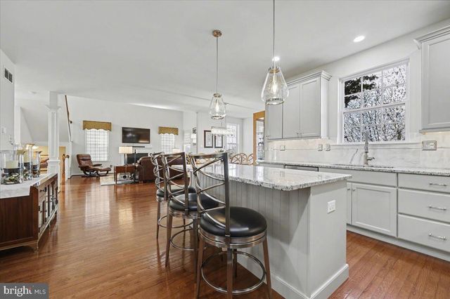 230 IRONSTONE LN, Elverson, PA 19520