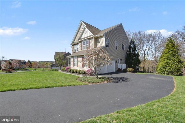 230 IRONSTONE LN, Elverson, PA 19520