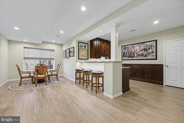 230 IRONSTONE LN, Elverson, PA 19520