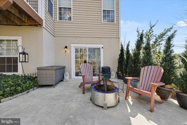 230 IRONSTONE LN, Elverson, PA 19520