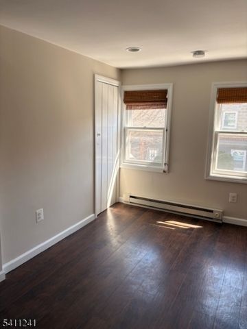 26 Elm St, Lambertville City, NJ 08530