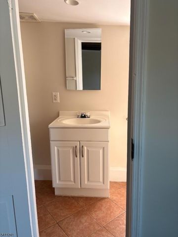 26 Elm St, Lambertville City, NJ 08530