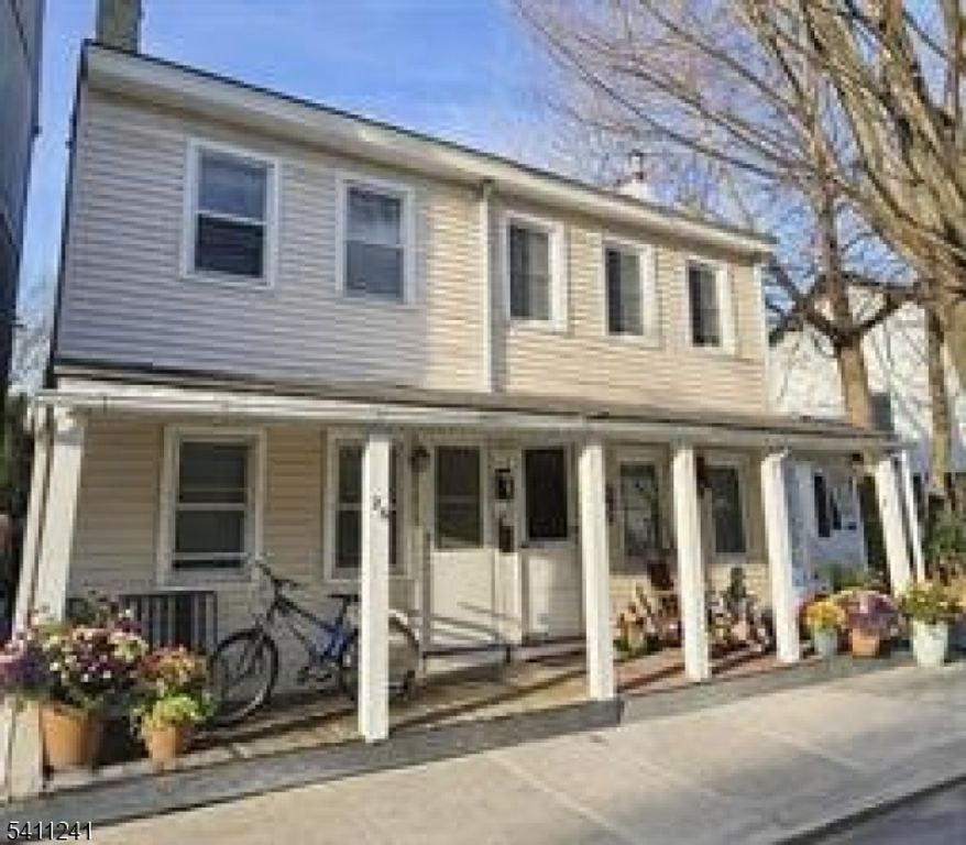 26 Elm St, Lambertville City, NJ 08530