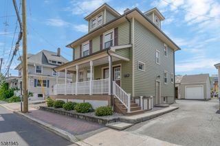 32 Maple St, Somerville Boro, NJ 08876