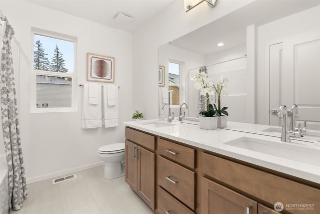 3301 219TH Avenue E, Lake Tapps, WA 98391