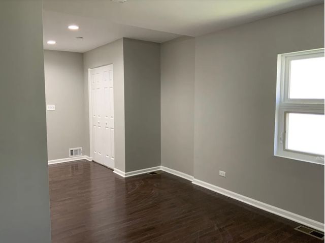 4642 S Hawthorne Avenue, Lyons, IL 60534