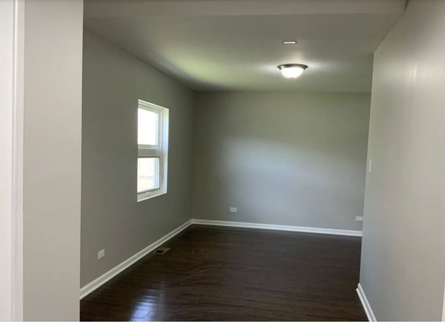 4642 S Hawthorne Avenue, Lyons, IL 60534