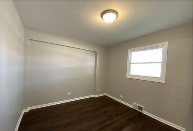 4642 S Hawthorne Avenue, Lyons, IL 60534