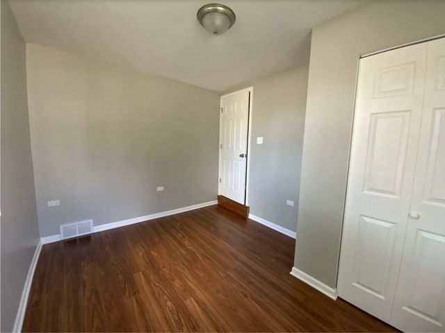 4642 S Hawthorne Avenue, Lyons, IL 60534