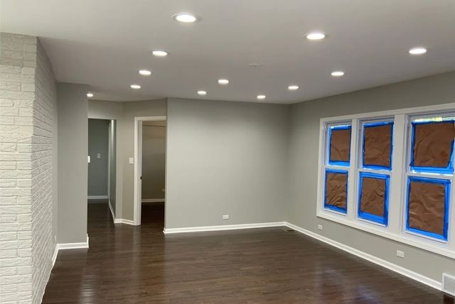 4642 S Hawthorne Avenue, Lyons, IL 60534