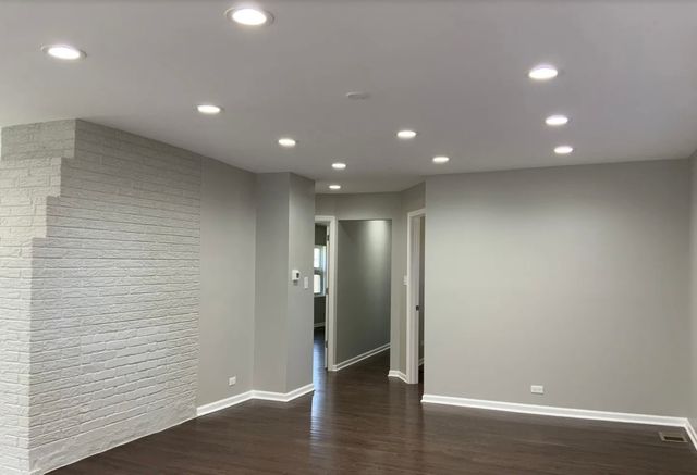 4642 S Hawthorne Avenue, Lyons, IL 60534