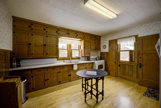 409 2ND STREET, Neenah, WI 54956