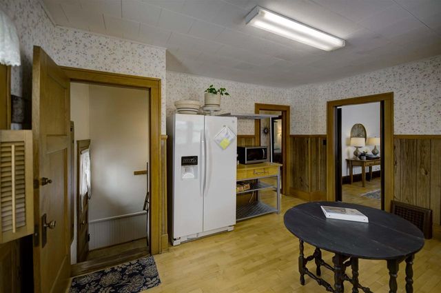 409 2ND STREET, Neenah, WI 54956