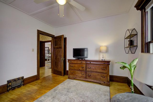 409 2ND STREET, Neenah, WI 54956