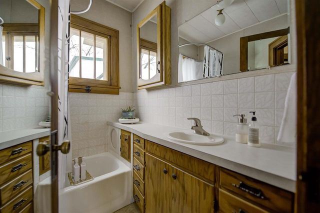 409 2ND STREET, Neenah, WI 54956