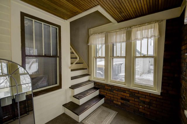 409 2ND STREET, Neenah, WI 54956