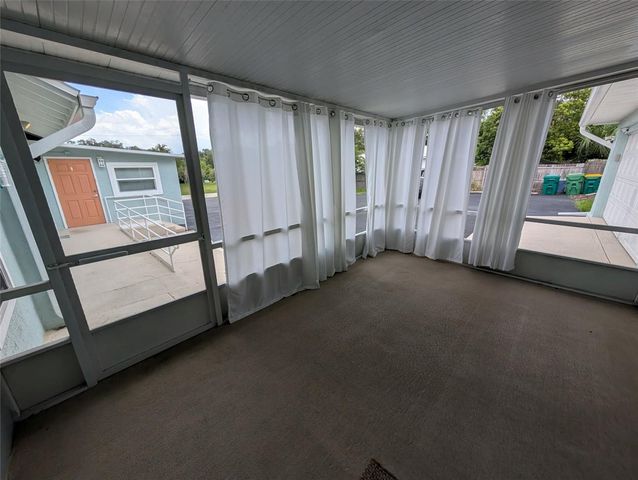 321 W PENNSYLVANIA AVENUE, Deland, FL 32720