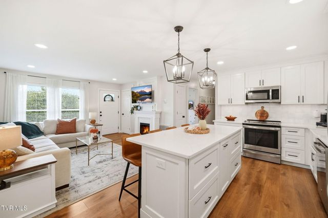 4210 Ranch Road, Johnson City, TN 37601