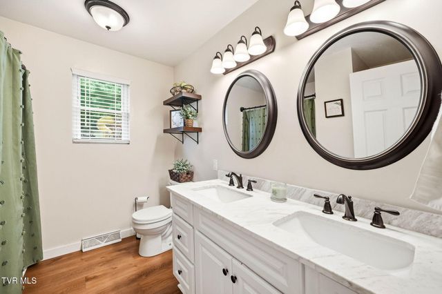 4210 Ranch Road, Johnson City, TN 37601
