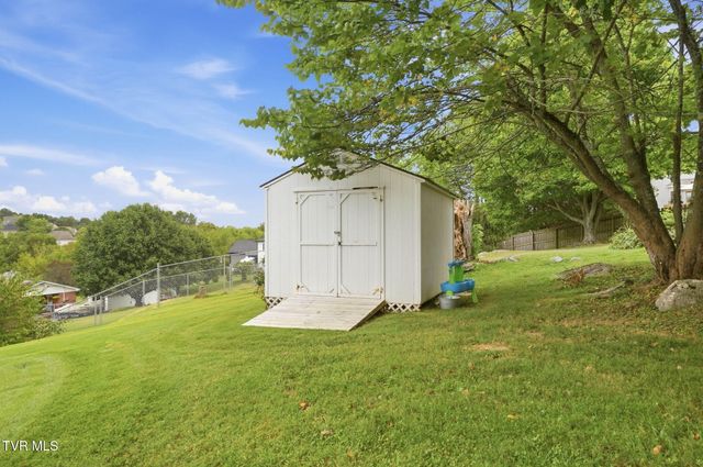 4210 Ranch Road, Johnson City, TN 37601