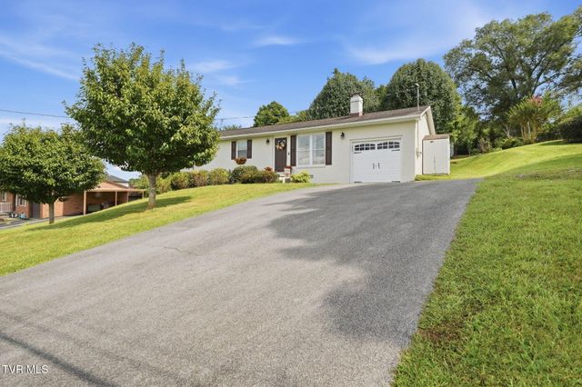 4210 Ranch Road, Johnson City, TN 37601