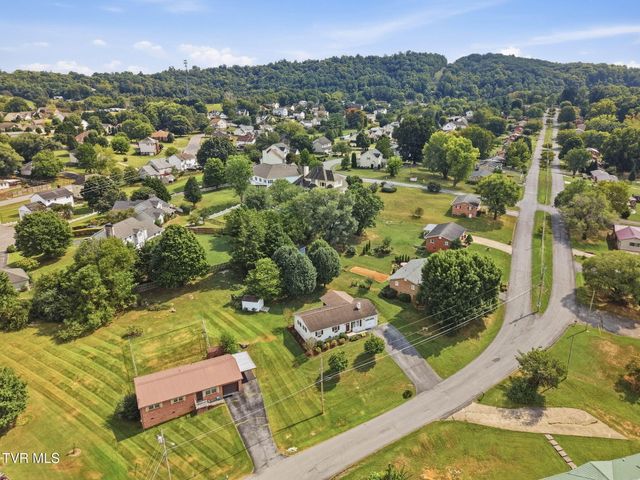 4210 Ranch Road, Johnson City, TN 37601