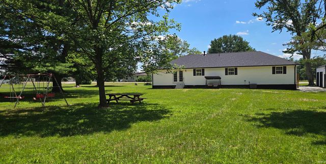 1723 W St Rd 645 Highway, Loogootee, IN 47553