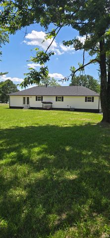 1723 W St Rd 645 Highway, Loogootee, IN 47553