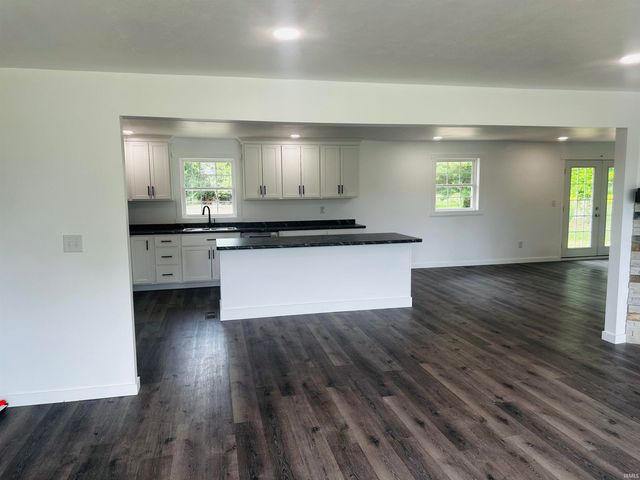 1723 W St Rd 645 Highway, Loogootee, IN 47553