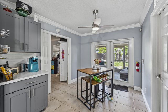 2705 SE Ellendale Street, Stuart, FL 34997