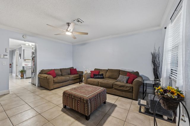 2705 SE Ellendale Street, Stuart, FL 34997