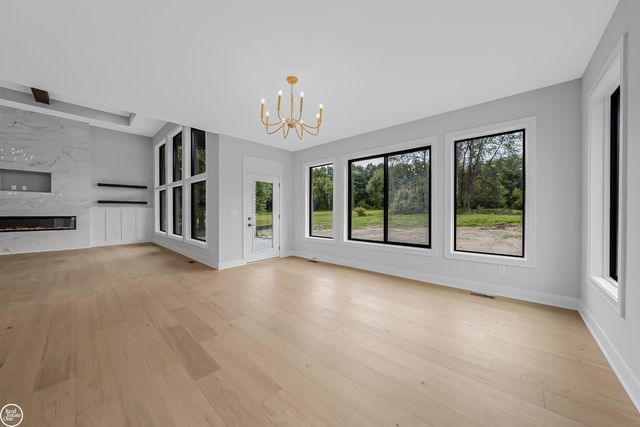 54760 Washington Street, Chesterfield Twp, MI 48047