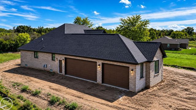 54760 Washington Street, Chesterfield Twp, MI 48047