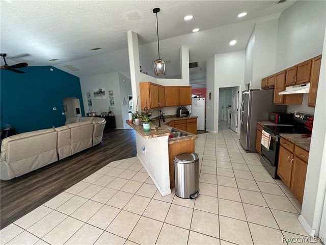 3090 SW Timberlake Road, Dunnellon, FL 34431