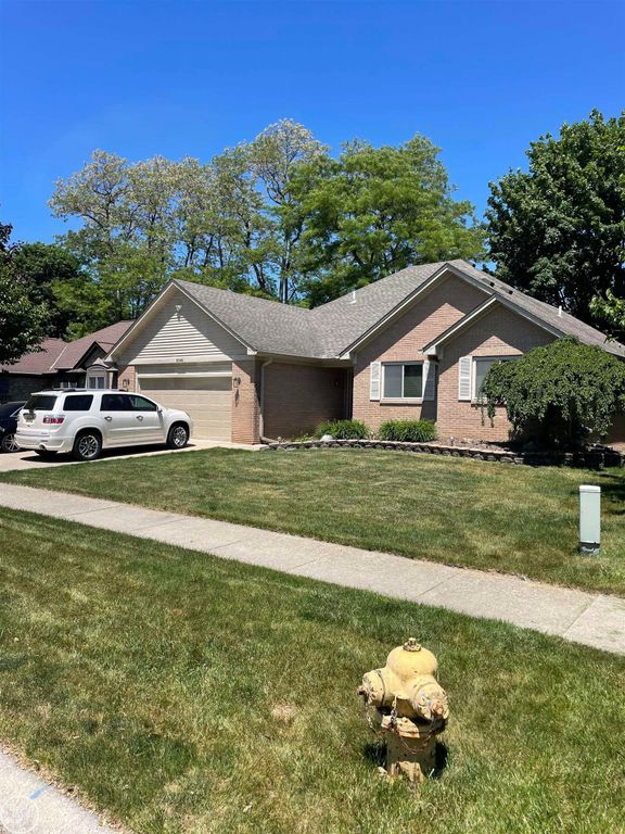 23945 Settlers Drive, Macomb Twp, MI 48042