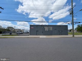 1215 S 6TH ST, Camden, NJ 08104