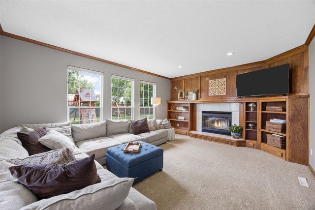 1515 Fox Trail Drive, Cedar Rapids, IA 52402