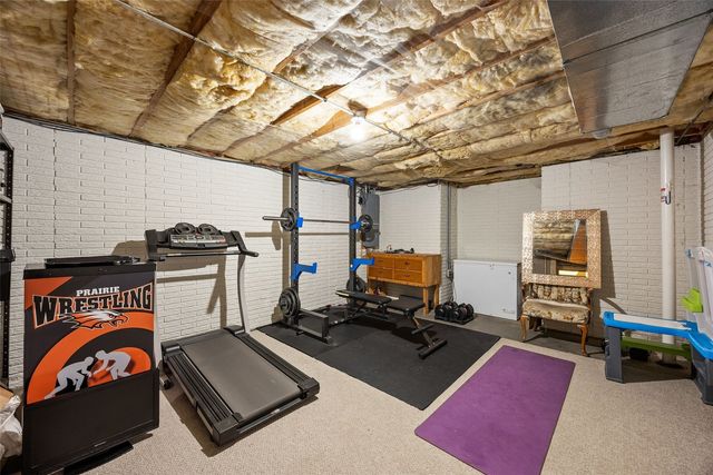 1515 Fox Trail Drive, Cedar Rapids, IA 52402