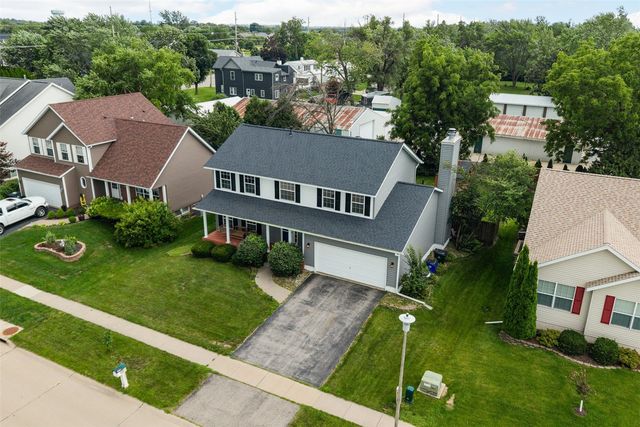 1515 Fox Trail Drive, Cedar Rapids, IA 52402