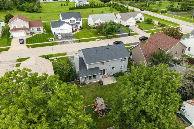 1515 Fox Trail Drive, Cedar Rapids, IA 52402