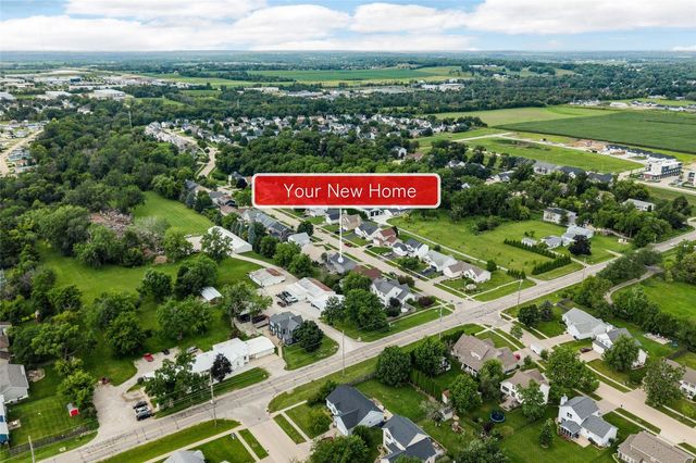 1515 Fox Trail Drive, Cedar Rapids, IA 52402