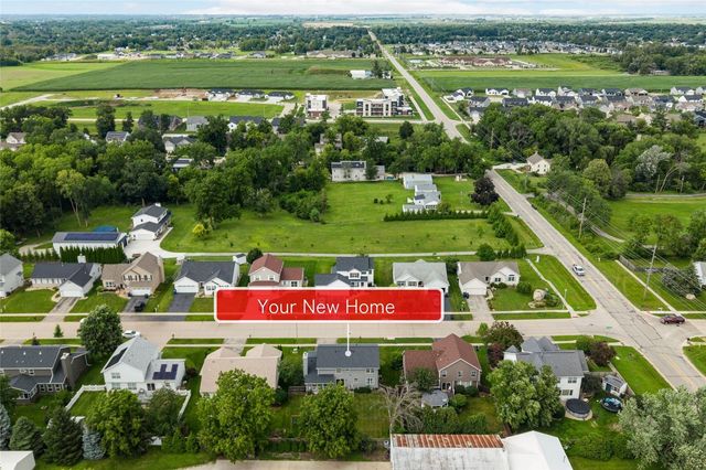 1515 Fox Trail Drive, Cedar Rapids, IA 52402