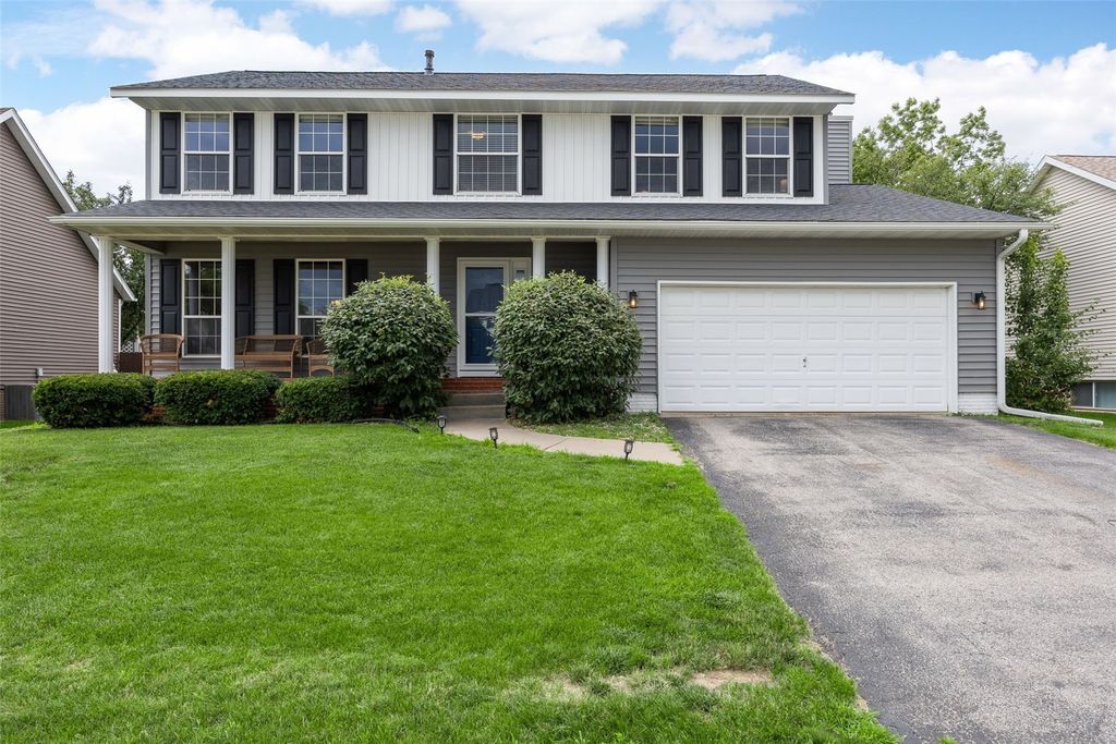 1515 Fox Trail Drive, Cedar Rapids, IA 52402