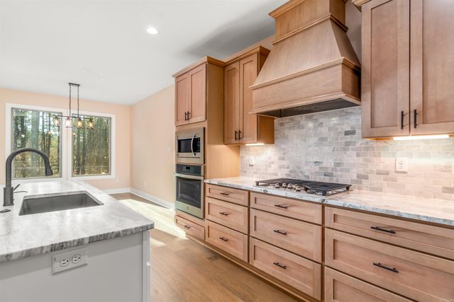 34 Victoria Lane, Hot Springs Village, AR 71909