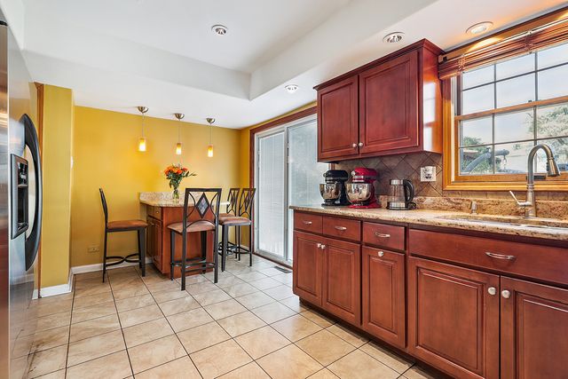 18024 Marlin Lane, Homewood, IL 60430