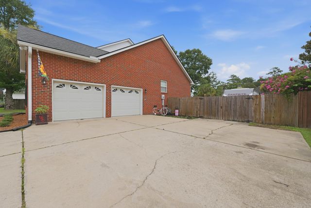 5505 Indigo Makers Trace, North Charleston, SC 29418