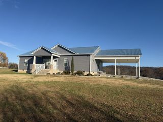 808 Bugger Ridge Rd, Mcminnville, TN 37110